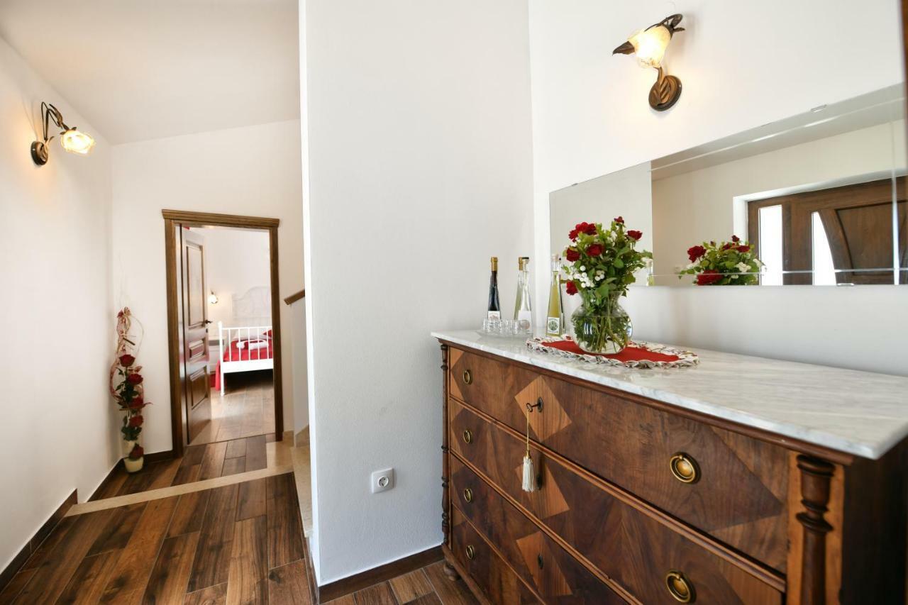 Villa Emilia Vizinada Ngoại thất bức ảnh