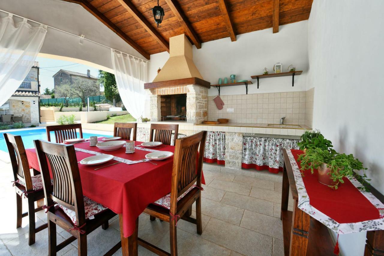 Villa Emilia Vizinada Ngoại thất bức ảnh